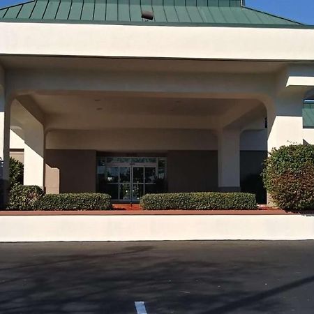Surestay Plus Hotel By Best Western Clearwater Central Esterno foto