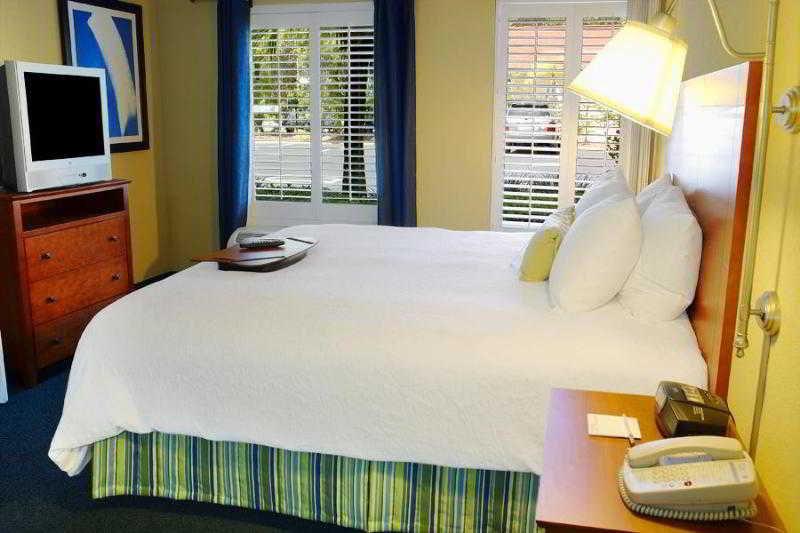 Surestay Plus Hotel By Best Western Clearwater Central Esterno foto
