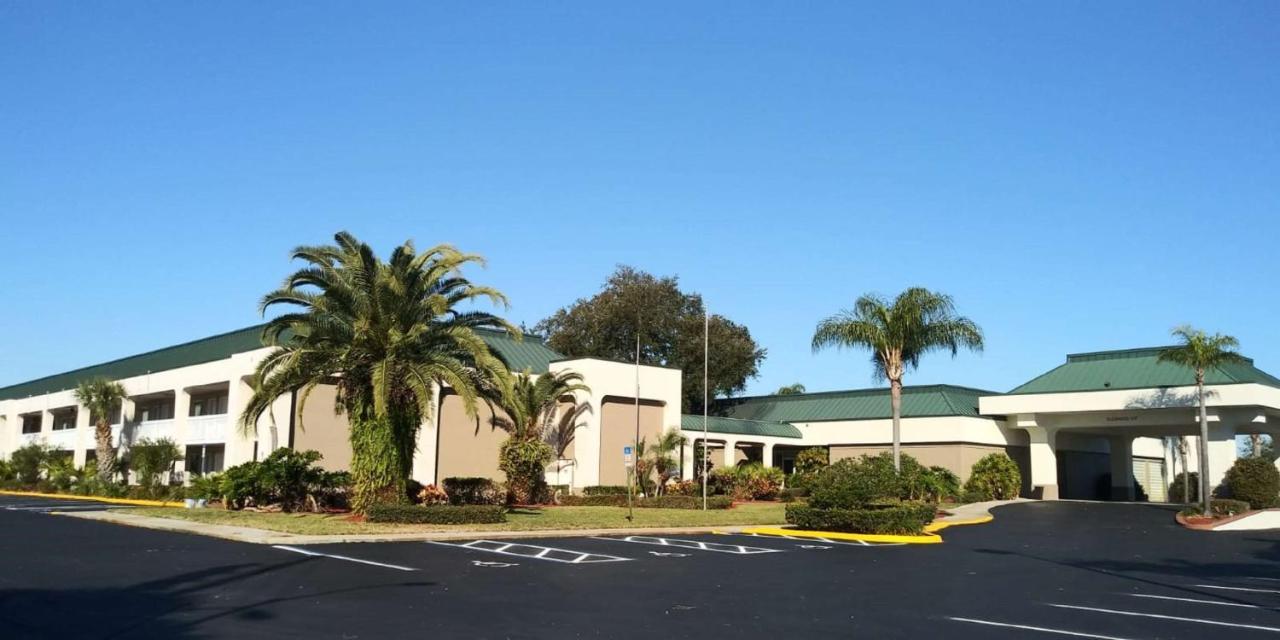 Surestay Plus Hotel By Best Western Clearwater Central Esterno foto