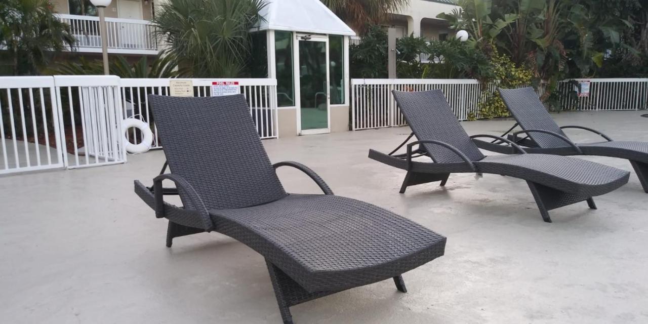 Surestay Plus Hotel By Best Western Clearwater Central Esterno foto